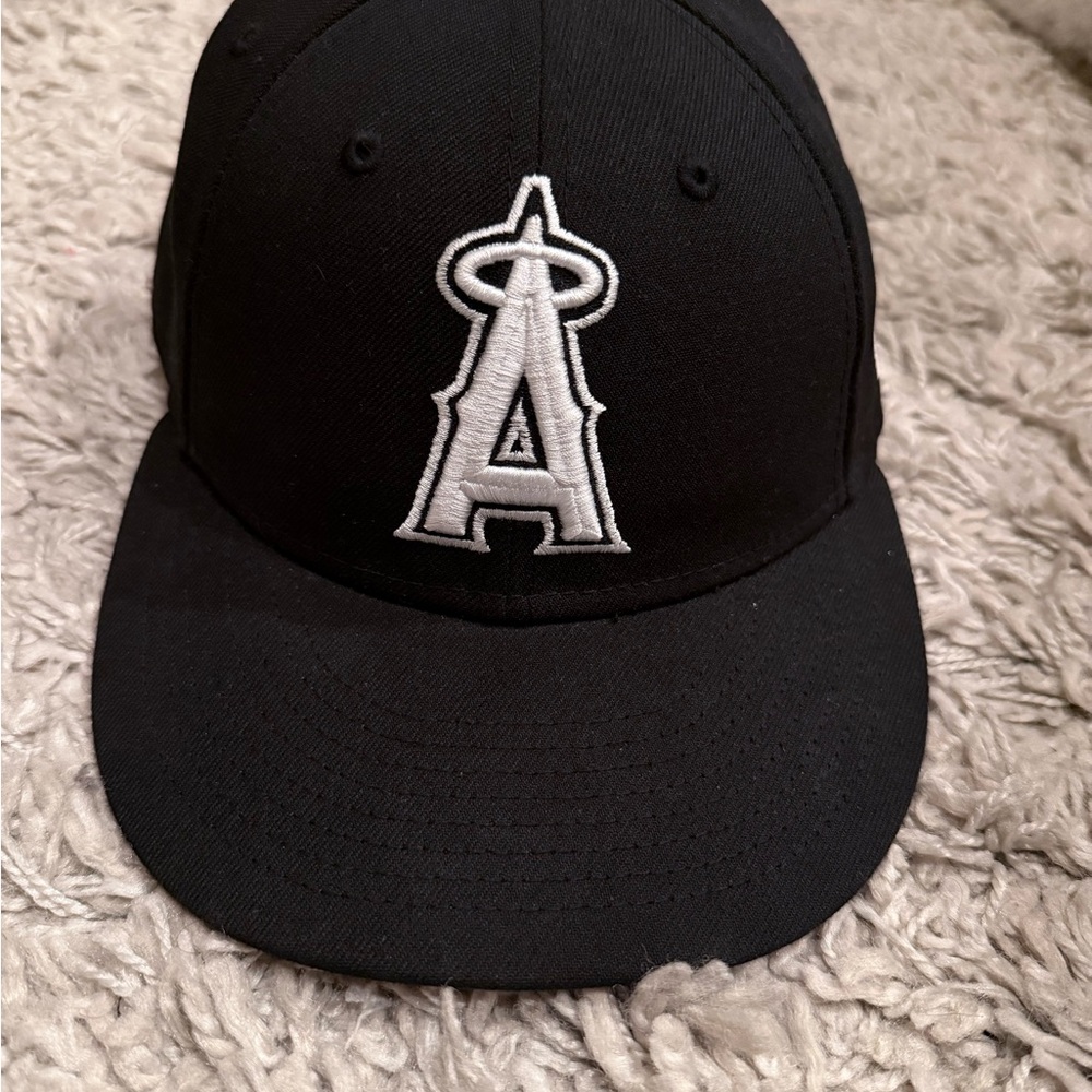 Los Angeles Angels New Era Black Low Profile 59FIFTY Fitted Hat